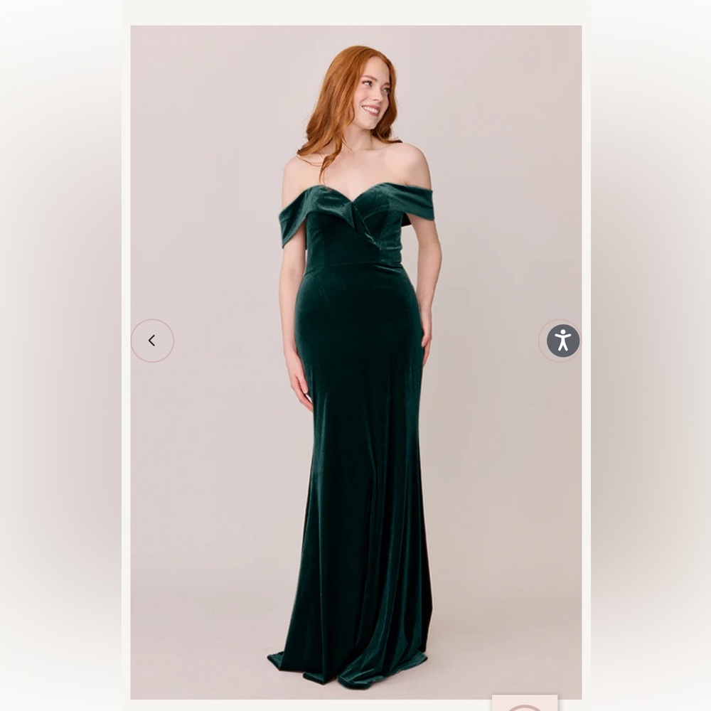 Revelry Emerald Green Velvet Mermaid Bridesmaid’s Dress Off Shoulder Size 8